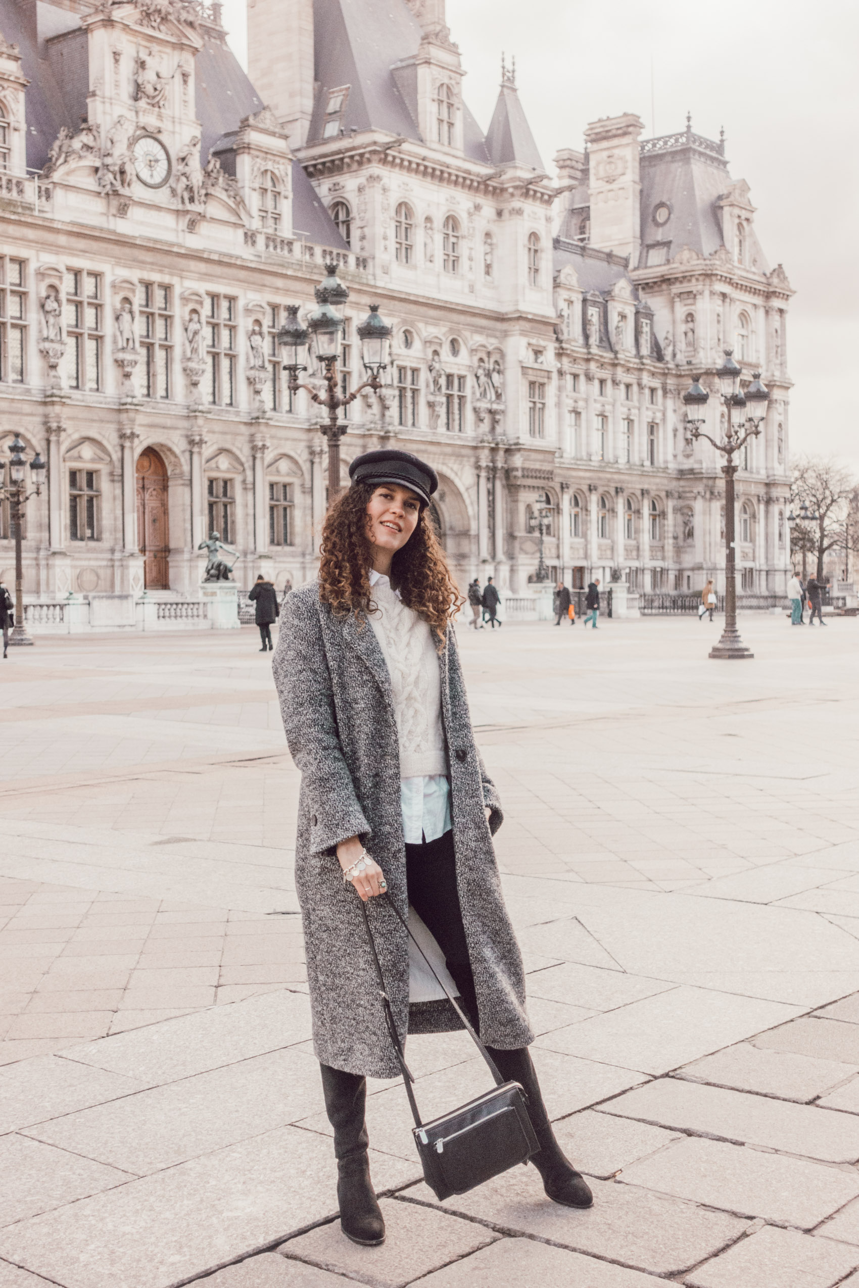 Minimalist Paris Outfits & Impressions & Mini Tips - heylilahey.