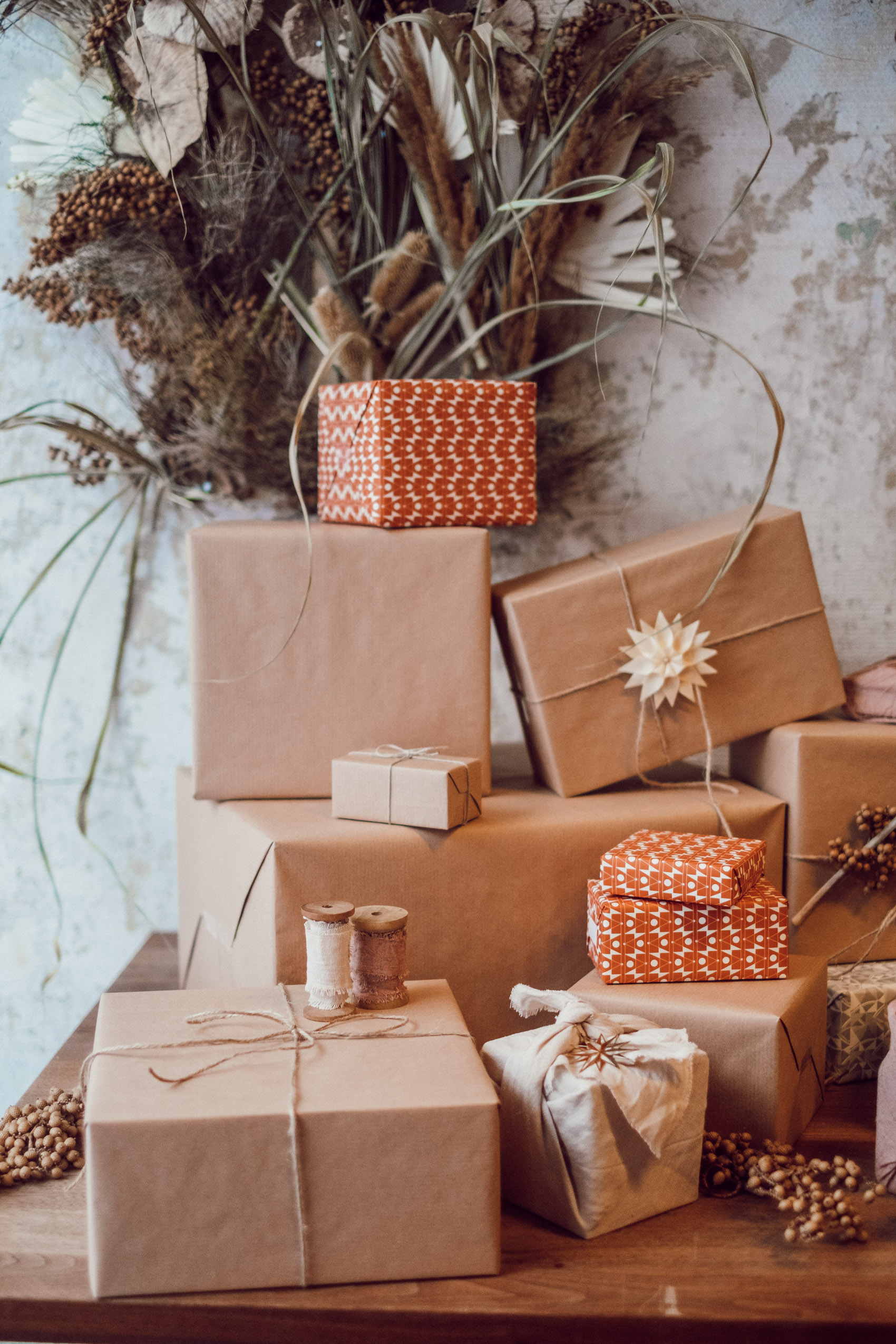 Top best Christmas Wrapping Paper Ideas to Make the Gift Stand Out